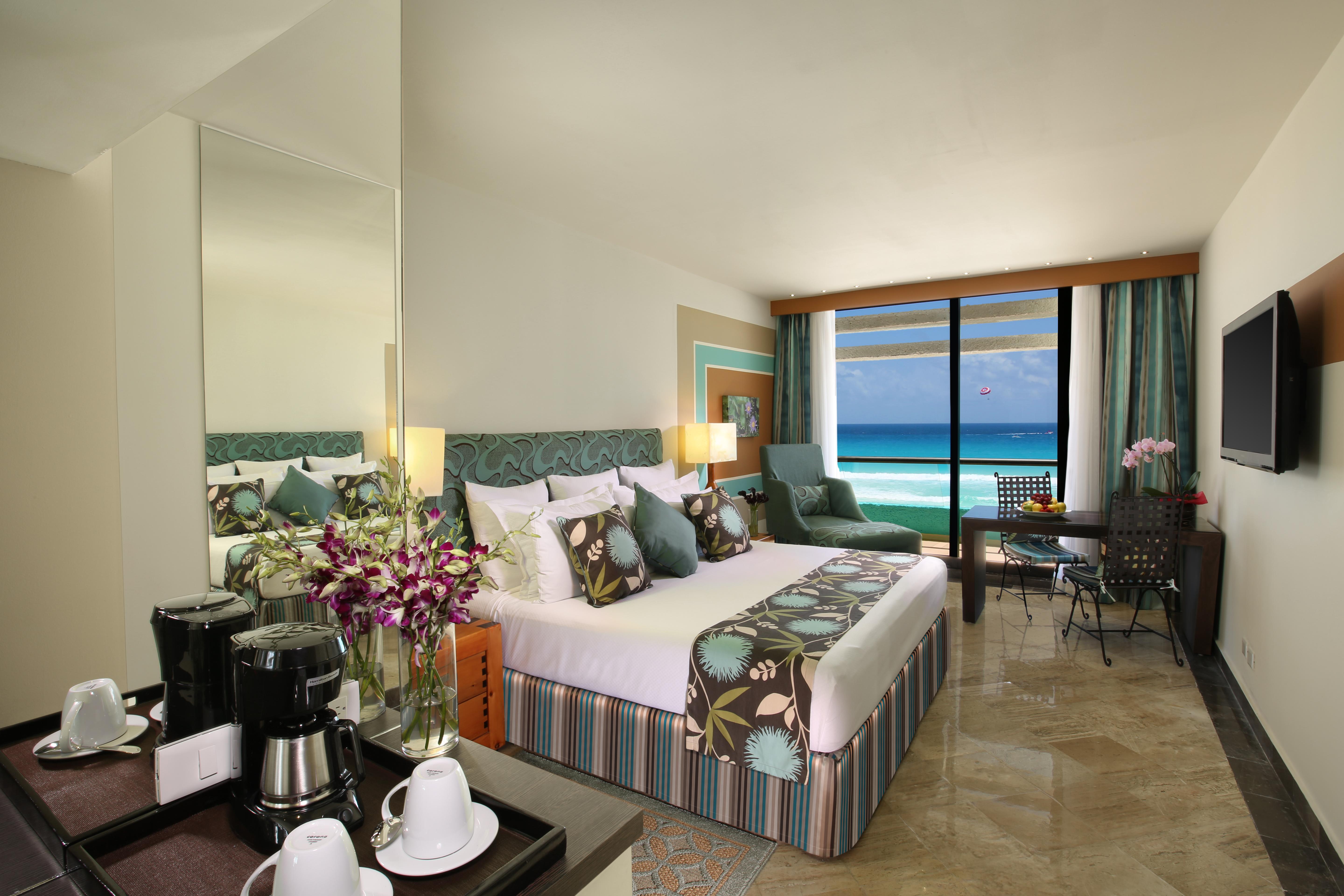 The Pyramid Cancun By Oasis Eksteriør bilde A room at the Hard Rock Hotel