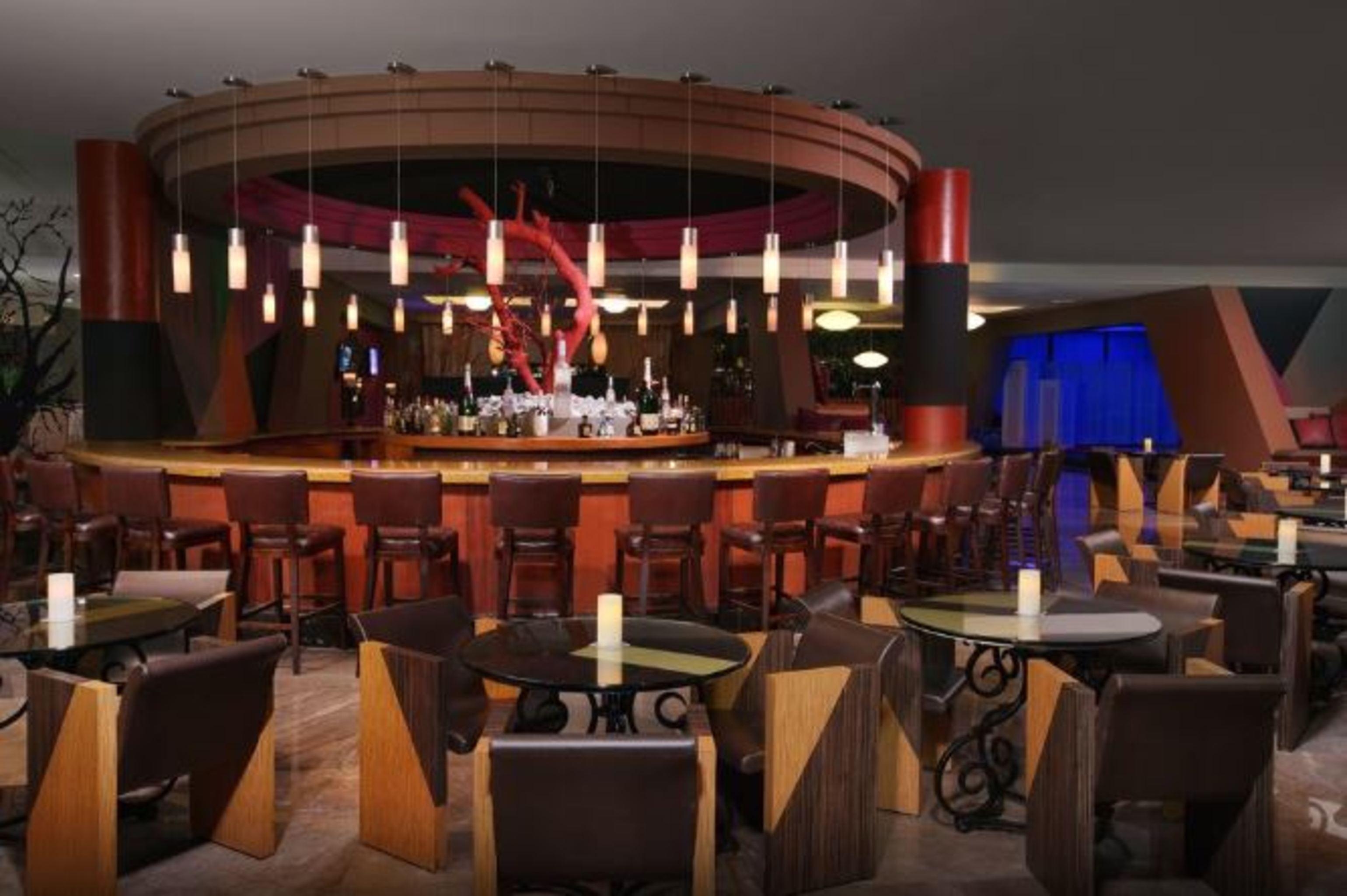 The Pyramid Cancun By Oasis Eksteriør bilde The bar at the Mirage